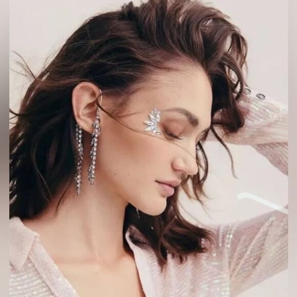 New Free People Judy Pearl Ear Chain with Rhinestones and Pearls Ear Cuff - Picture 2 of 13